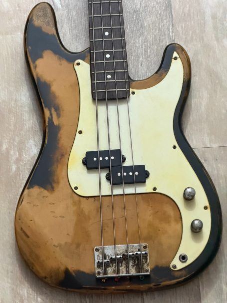 Fender Precission Bass - Sunburst - Master Build Relic