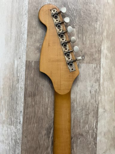 COMPETITION MUSTANG - MIJ 70'S / CUSTOM LAKE PLACID BLUE COMPETITION MUSTANG - MIJ 70'S / CUSTOM LAKE PLACID BLUE