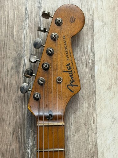 SQUIER CV 50s STRAT HT MN PPG SHP / 2 TONE SUNBURST SQUIER CV 50s STRAT HT MN PPG SHP / 2 TONE SUNBURST