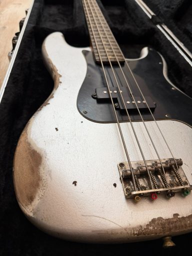 UNBRANDED PRECISION BASS / SILVER SPARKLE