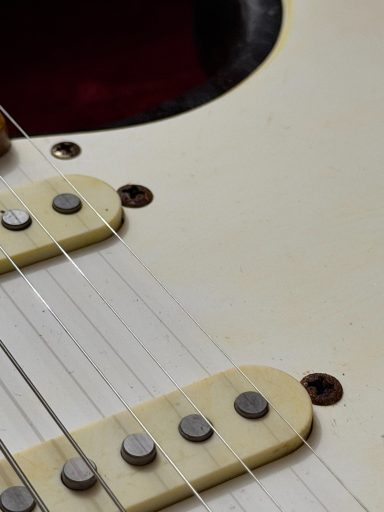 SQUIER CV 50s STRAT HT MN PPG SHP / 2 TONE SUNBURST SQUIER CV 50s STRAT HT MN PPG SHP / 2 TONE SUNBURST