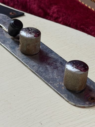 DESTROY VINTAGE TELECASTER / VINTAGE AGED WHITE + BINDING DESTROY VINTAGE TELECASTER / VINTAGE AGED WHITE + BINDING