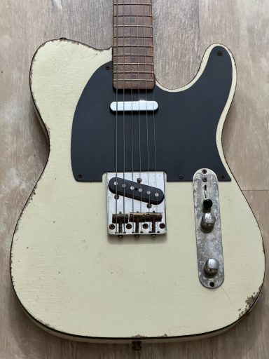 DESTROY VINTAGE TELECASTER / VINTAGE AGED WHITE + BINDING DESTROY VINTAGE TELECASTER / VINTAGE AGED WHITE + BINDING