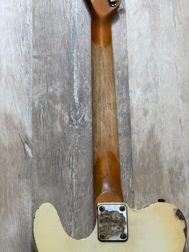 SQUIER THINLINE 70'S / CUSTOM AGED WHITE SQUIER THINLINE 70'S / CUSTOM AGED WHITE