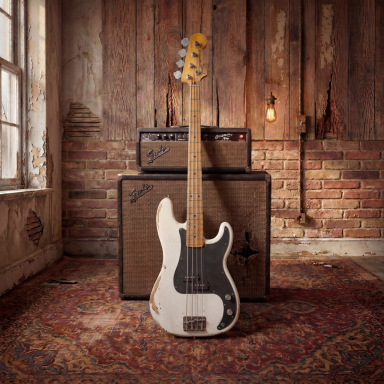 Fender Precision Bass / Classic White