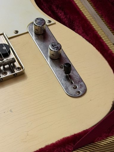 MASTER BUILD BROADCASTER / CUSTOM BUTTERSCOTCH MASTER BUILD BROADCASTER / CUSTOM BUTTERSCOTCH