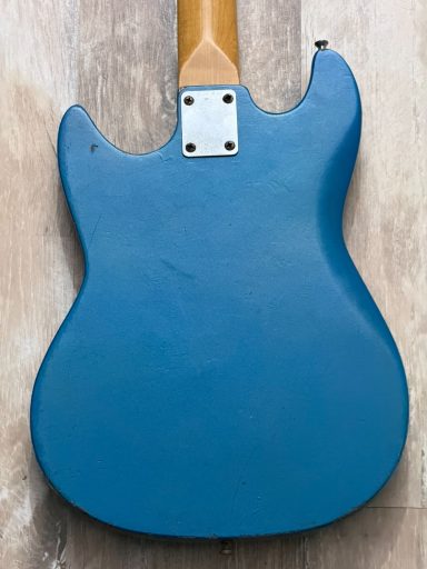 COMPETITION MUSTANG - MIJ 70'S / CUSTOM LAKE PLACID BLUE COMPETITION MUSTANG - MIJ 70'S / CUSTOM LAKE PLACID BLUE
