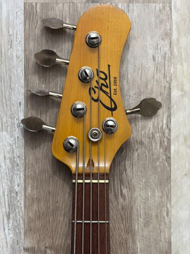 EKO 5 STRING JAZZ BASS / DESERT SAND EKO 5 STRING JAZZ BASS / DESERT SAND