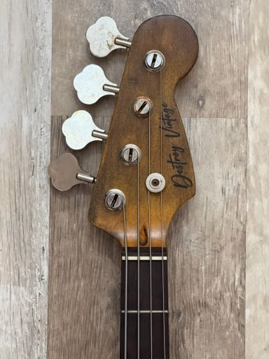 OEM PRECISION BASS / FIESTA RED OEM PRECISION BASS / FIESTA RED
