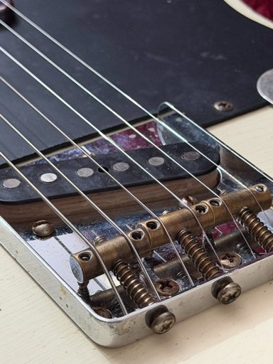 DESTROY VINTAGE TELECASTER / VINTAGE AGED WHITE + BINDING DESTROY VINTAGE TELECASTER / VINTAGE AGED WHITE + BINDING